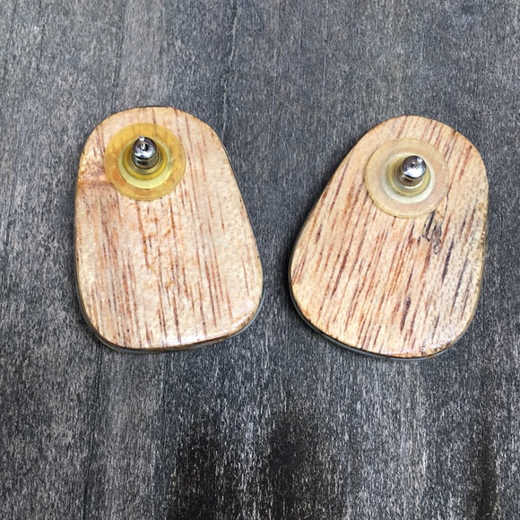 Karla Jordan inlaid shell necklace and earrings - Picture 9 of 11